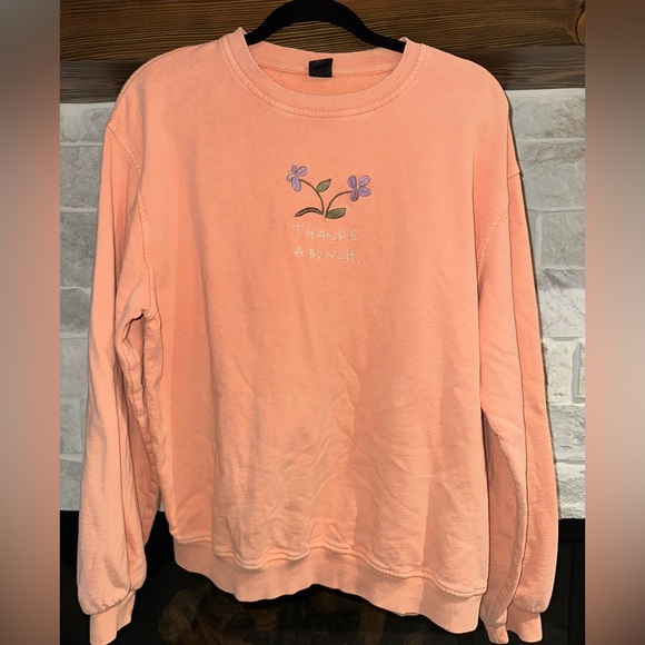 Urban Outfitters Tops - pink crewneck🩷